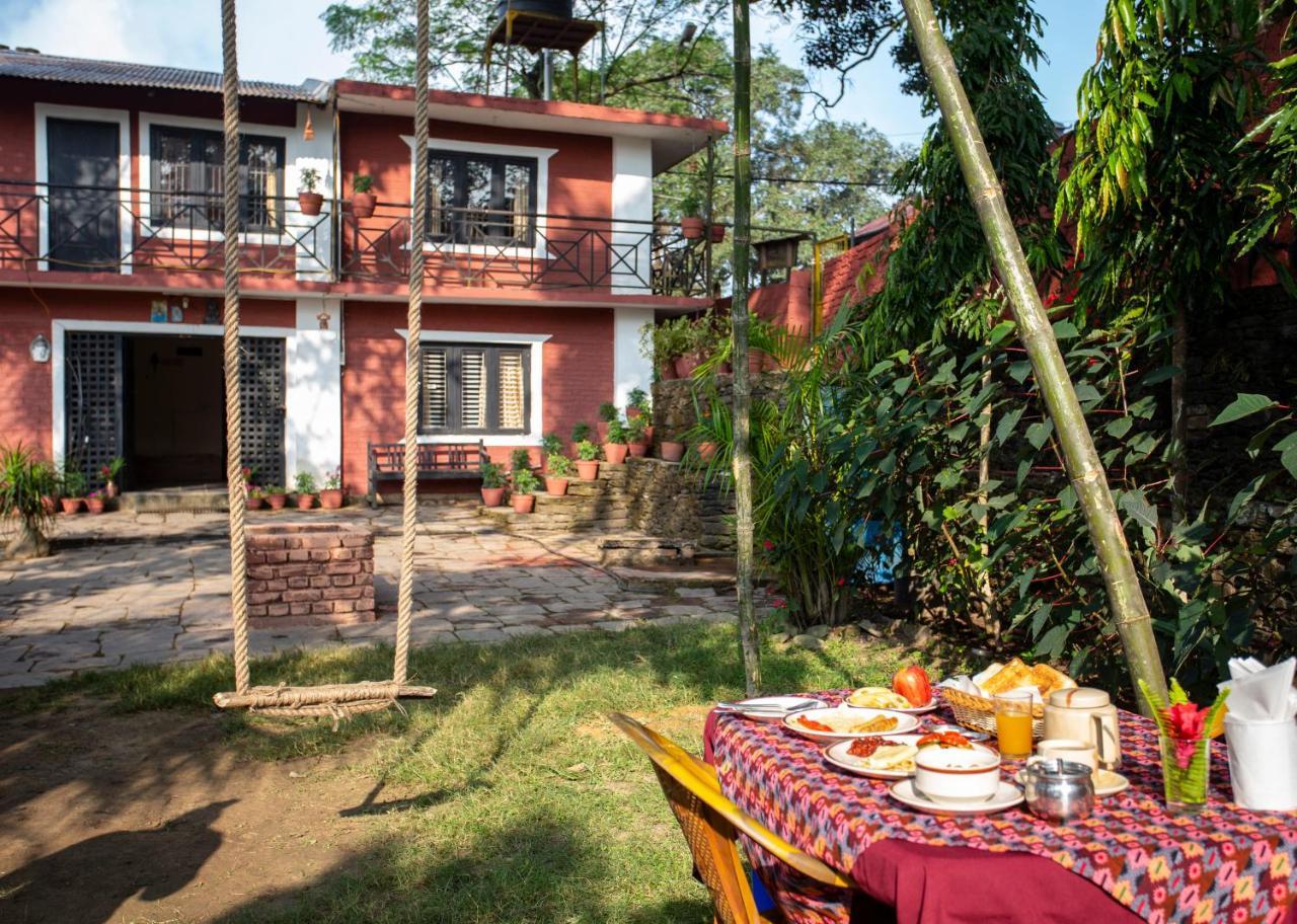 Hotel Bandipur Organic Home Chitwan Eksteriør billede